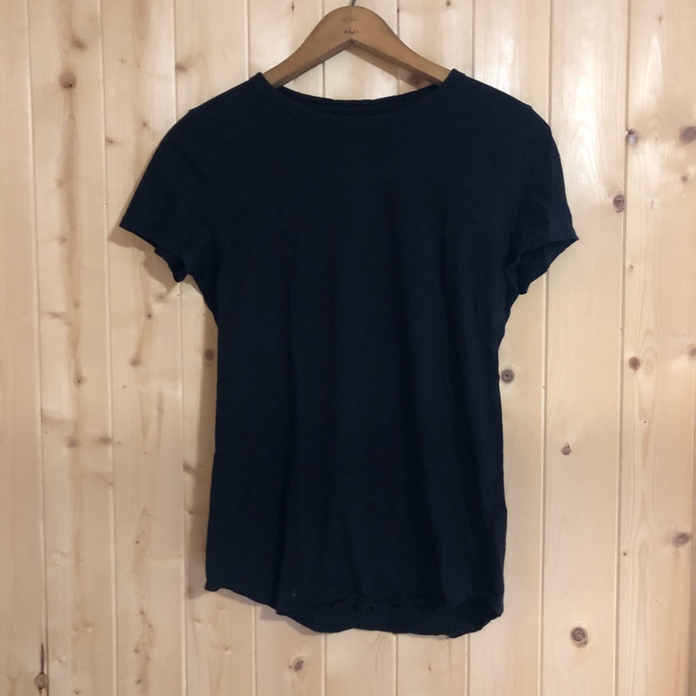 GAP T-shirt.
